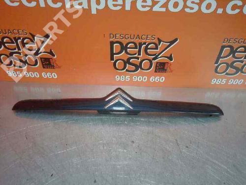 Used Tailgate handle Tailgate handle CITROËN XSARA Coupe (N0) 1.9 D (70 hp) 2259543 2259543