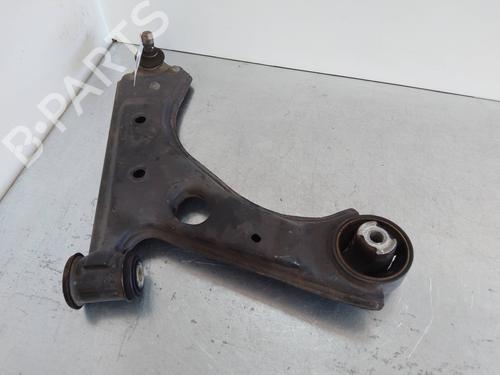 Used Right front suspension arm FIAT GRANDE PUNTO (199_) 1.4 T-Jet (199AXM1A, 199BXM1A, 199BXN1A) (120 hp) 14221772