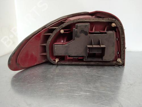 Right taillight FORD MONDEO I (GBP) 1.6 i 16V | BP2253203C35 