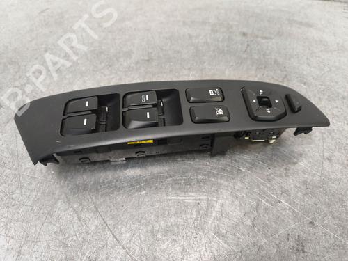 Used Left front window switch HYUNDAI ix35 (LM, EL, ELH) [2009-2016]  32778744