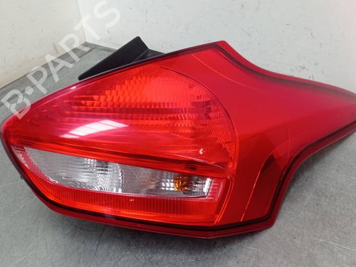 Used Right taillight FORD FOCUS III [2010-2020]  30276105