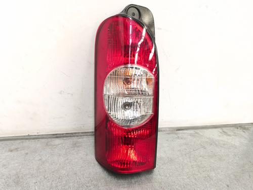Feu arrière gauche RENAULT MASTER II Van (FD) 2.5 dCi (FD01, FD02, FD21, FD22, FD31, FD32, FD3Y, FD71,... (120 hp) 32034638