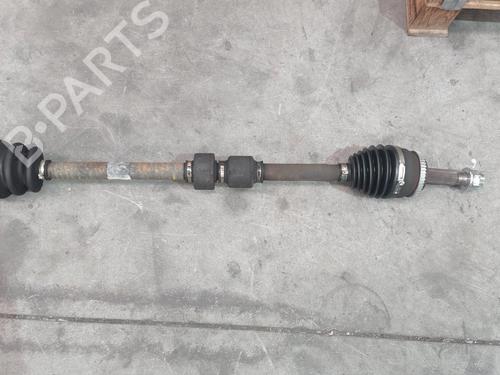 Left front driveshaft HYUNDAI i30 Estate (FD) 1.6 CRDi | BP29300641M38 