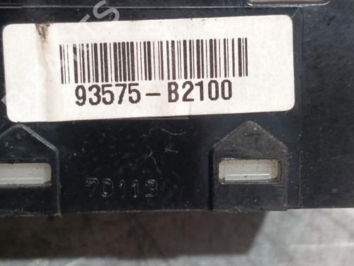 Right front window switch KIA SOUL II (PS) | BP36844987I26 - Image 2