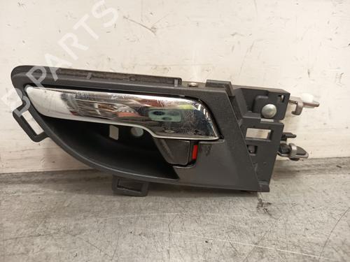 Used Front left interior door handle Front left interior door handle 37198459 37198459