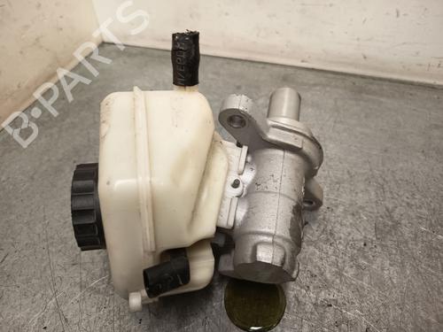 Used Brake master cylinder Brake master cylinder 37153500 37153500