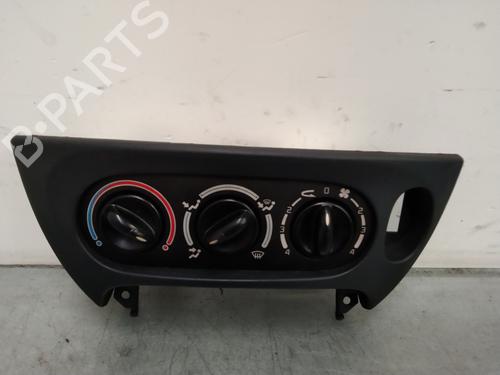 Used Climate control RENAULT MEGANE I Classic (LA0/1_) 1.9 D (LA0A, LA0U, LA0R) (64 hp) 25729573