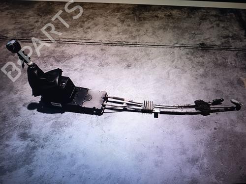 Used Gear lever PEUGEOT 308 II (LB_, LP_, LW_, LH_, L3_) [2013-2021]  32080705