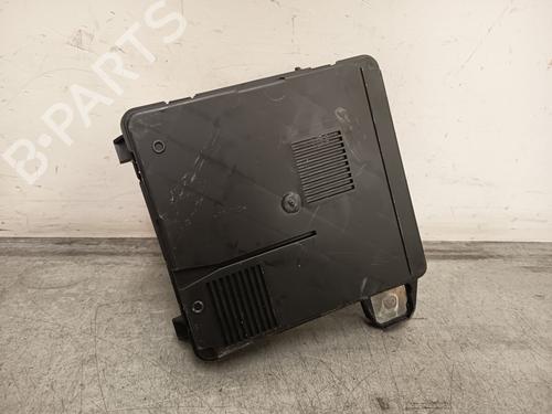 Fuse box RENAULT SCÉNIC II (JM0/1_) | BP32428558E1
