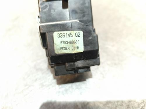 Headlight switch PEUGEOT 205 I (741A/C) 1.7 Diesel | BP32018393I24
