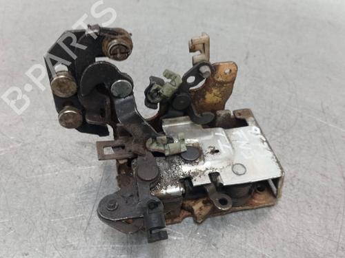 Vergrendeling links achter JEEP CHEROKEE (XJ) [1983-2001]  16823132