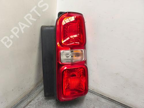 right-taillight-peugeot-expert-van-v_-2016-35769568 main image