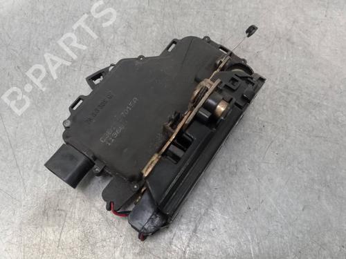 Venstre foran lås VW GOLF IV (1J1) 1.9 TDI (101 hp) 29994256