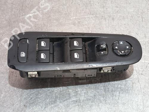Used Left front window switch PEUGEOT 308 II (LB_, LP_, LW_, LH_, L3_) [2013-2021]  32110024