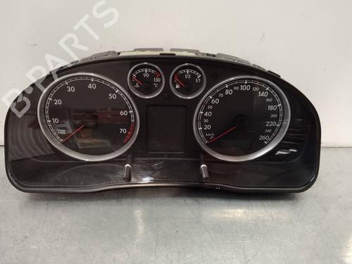 Used Instrument cluster VW PASSAT B5.5 (3B3) 2.0 (130 hp) 2285943
