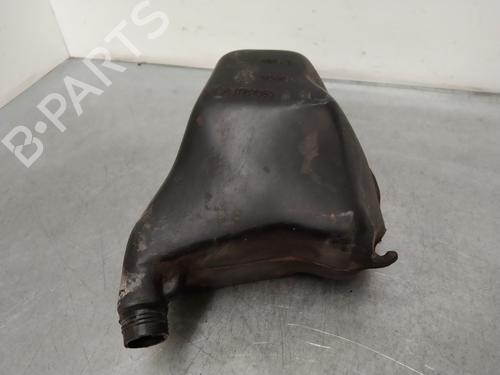 Used Windscreen washer tank CITROËN SAXO (S0, S1) 1.5 D (54 hp) 24615259