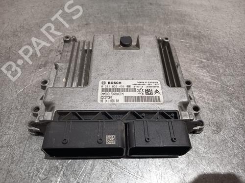 Used Engine control unit (ECU) PEUGEOT 308 II (LB_, LP_, LW_, LH_, L3_) [2013-2021]  31806043
