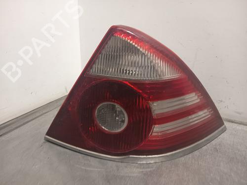 Used Right taillight FORD MONDEO III Saloon (B4Y) 2.0 TDCi (130 hp) 30089650