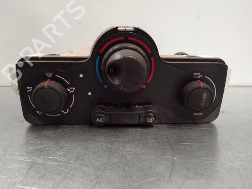 Used Climate control RENAULT CLIO III (BR0/1, CR0/1) 1.5 dCi (BR17, CR17) (86 hp) 2249447