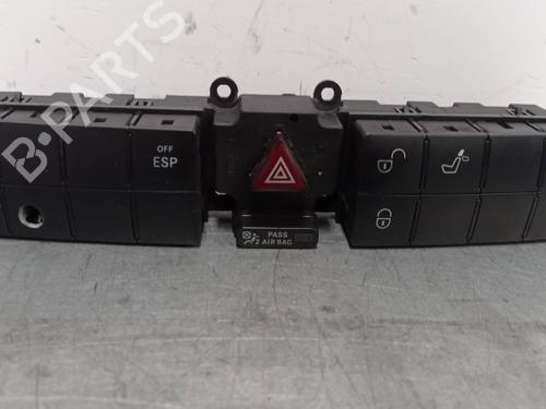 Used Warning switch MERCEDES-BENZ CLK (C209) CLK 270 CDI (209.316) (170 hp) 10032498