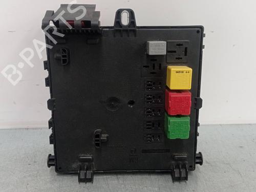 Fuse box OPEL VECTRA C (Z02) 2.2 DTI 16V (F69) | BP19177065E1 