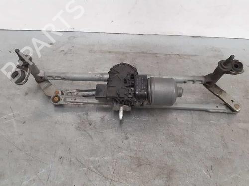 Used Front wiper motor VW POLO V (6R1, 6C1) 1.4 (6R1) (85 hp) 6470221