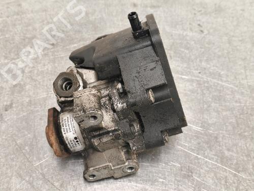 Used Steering pump Steering pump MERCEDES-BENZ SPRINTER 3-t Bus (B903) [1995-2012] 33625965 33625965