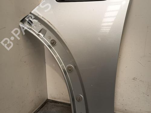 Used Right front fenders Right front fenders 37071950 37071950
