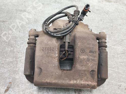 Used Right front brake caliper Right front brake caliper MERCEDES-BENZ C-CLASS (W204) [2007-2015] 34139287 34139287