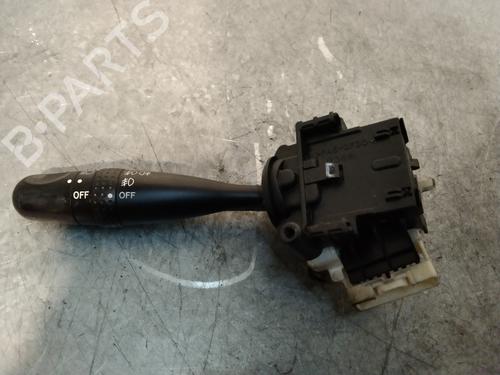 Commodo Essuie Glace / Phare TOYOTA COROLLA Estate (_E12_) 2.0 D-4D (CDE120_, CDE120R) (90 hp) 22617940