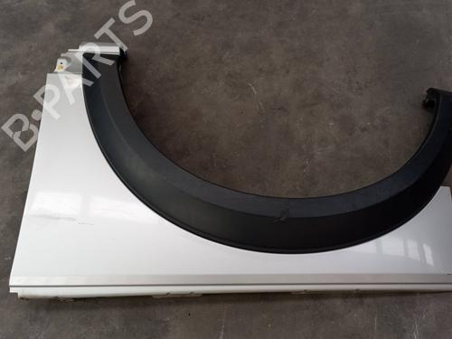 Left front fenders LAND ROVER DISCOVERY III (L319) 2.7 TD 4x4 | BP12424074C41