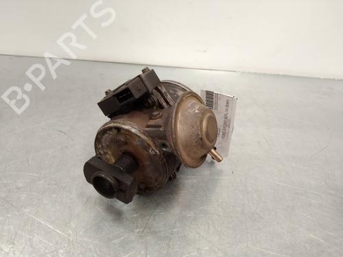 Used Ignition distributor FORD ESCORT IV (GAF, AWF, ABFT) 1.6 i (90 hp) 8757929