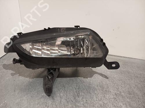 left-front-fog-light-opel-astra-k-b16-2015-2016-2017-2018-2019-2020-2021-2022-39653196 main image