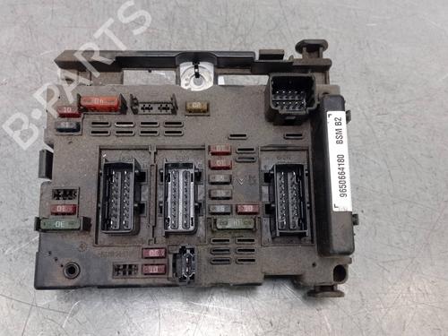 Used Fuse box PEUGEOT 307 (3A/C) 1.4 HDi (68 hp) 17239423
