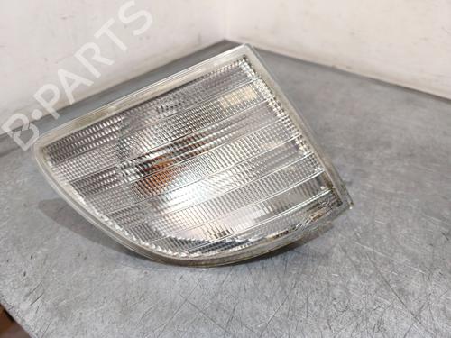 Used Right front indicator Right front indicator MERCEDES-BENZ V-CLASS (638/2) V 280 (638.244, 638.294) (174 hp) 33756317 33756317