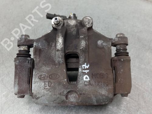 Used Left front brake caliper HYUNDAI i30 Estate (FD) 1.6 CRDi (90 hp) 29617398