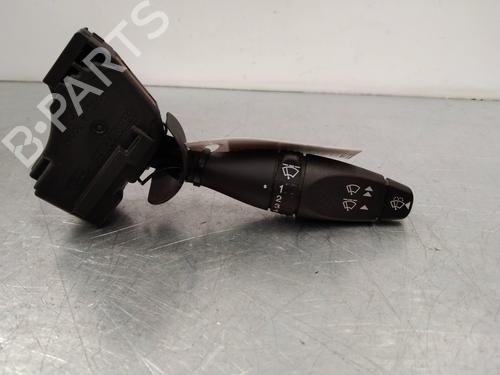 Used Steering column stalk FORD MONDEO III (B5Y) 2.0 TDCi (130 hp) 2246960