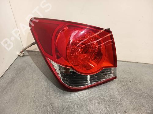 left-taillight-chevrolet-cruze-j300-2009-40571420 main image