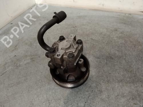 Used Steering pump HYUNDAI TRAJET (FO) 2.0 CRDi (113 hp) 23135635