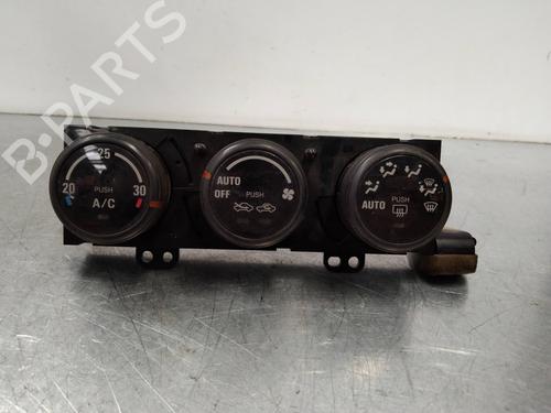AC Styreenhet / Manøvreringsenhet SUZUKI GRAND VITARA I (FT, HT) 2.0 HDI 110 16V 4x4 (SQ420D, TD83V) (109 hp) 2285718