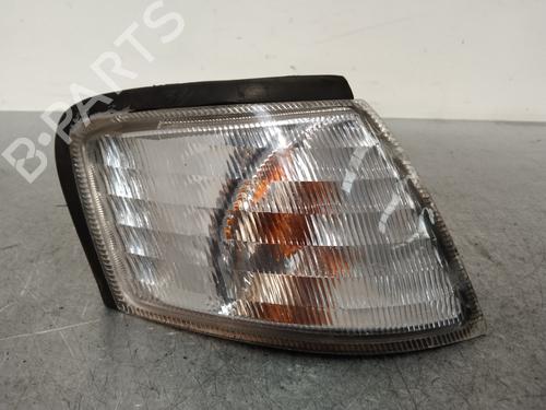 Used Right front indicator NISSAN PRIMERA (P11) 1.6 16V (99 hp) 20489695