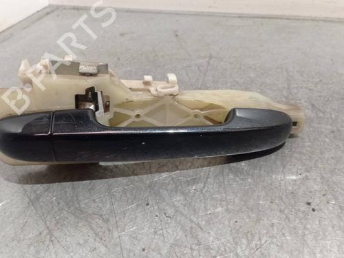 Used Front right exterior door handle HYUNDAI i30 Estate (FD) 1.6 CRDi (90 hp) 29300635