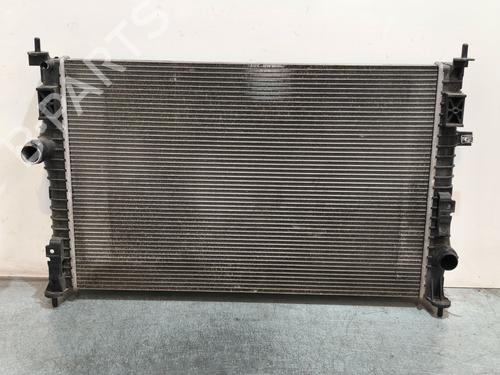 Used Water radiator Water radiator PEUGEOT 3008 II SUV (MC_, MR_, MJ_, M4_) 2.0 BlueHDi 180 (181 hp) 34718815 34718815