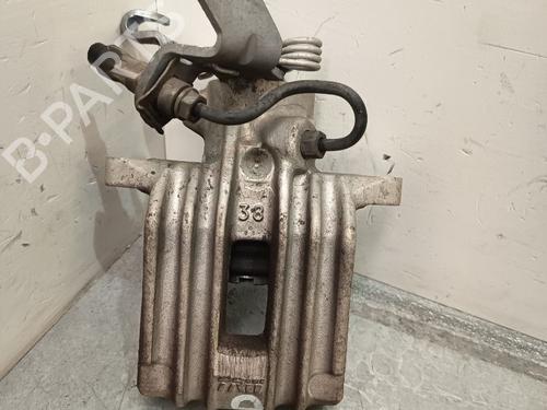 Pinça travão trás direita Pinça travão trás direita 38305013 38305013