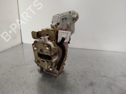Used Front right lock NISSAN PRIMERA (P11) 2.0 TD (90 hp) 2253691