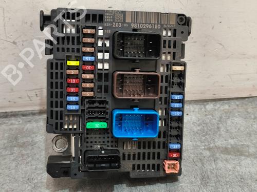 Used Fuse box Fuse box PEUGEOT 3008 II SUV (MC_, MR_, MJ_, M4_) 2.0 BlueHDi 180 (181 hp) 34538055 34538055