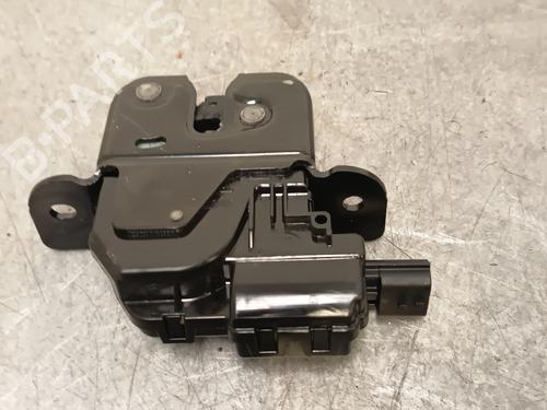 Used Tailgate lock RENAULT MEGANE III Hatchback (BZ0/1_, B3_) 1.5 dCi (BZ09, BZ0D, BZ1W, BZ29, BZ14) (110 hp) 28412787