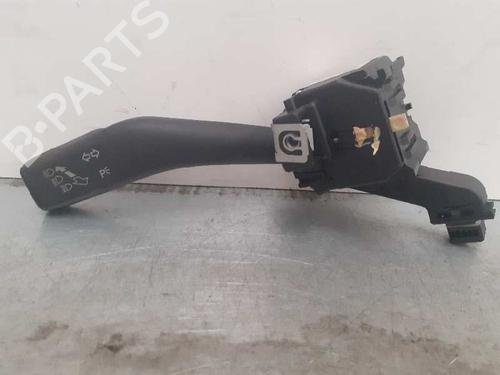 Used Steering column stalk VW GOLF VI (5K1) 1.6 TDI (90 hp) 5124674