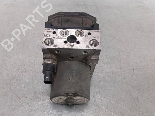 Used ABS pump TOYOTA AVENSIS Estate (_T25_) 2.2 D-CAT (ADT251_, ADT251R) (177 hp) 13559730