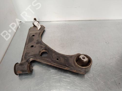 Used Right front suspension arm FIAT LINEA (323_, 110_) 1.3 D Multijet (323AXB11, 323AXB1A) (90 hp) 14221711
